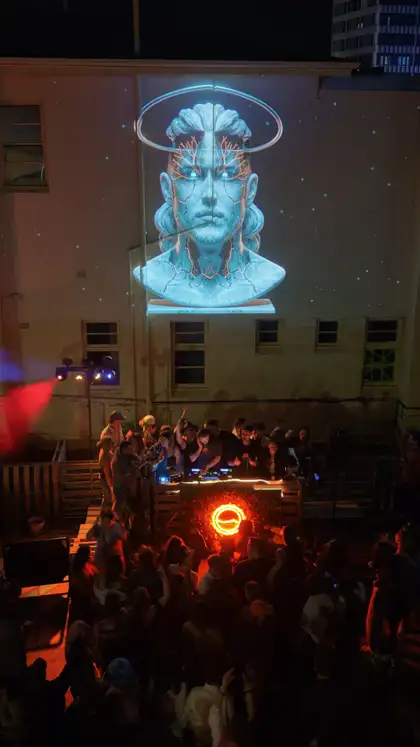 The stage wall at Signal 002, frame 7.